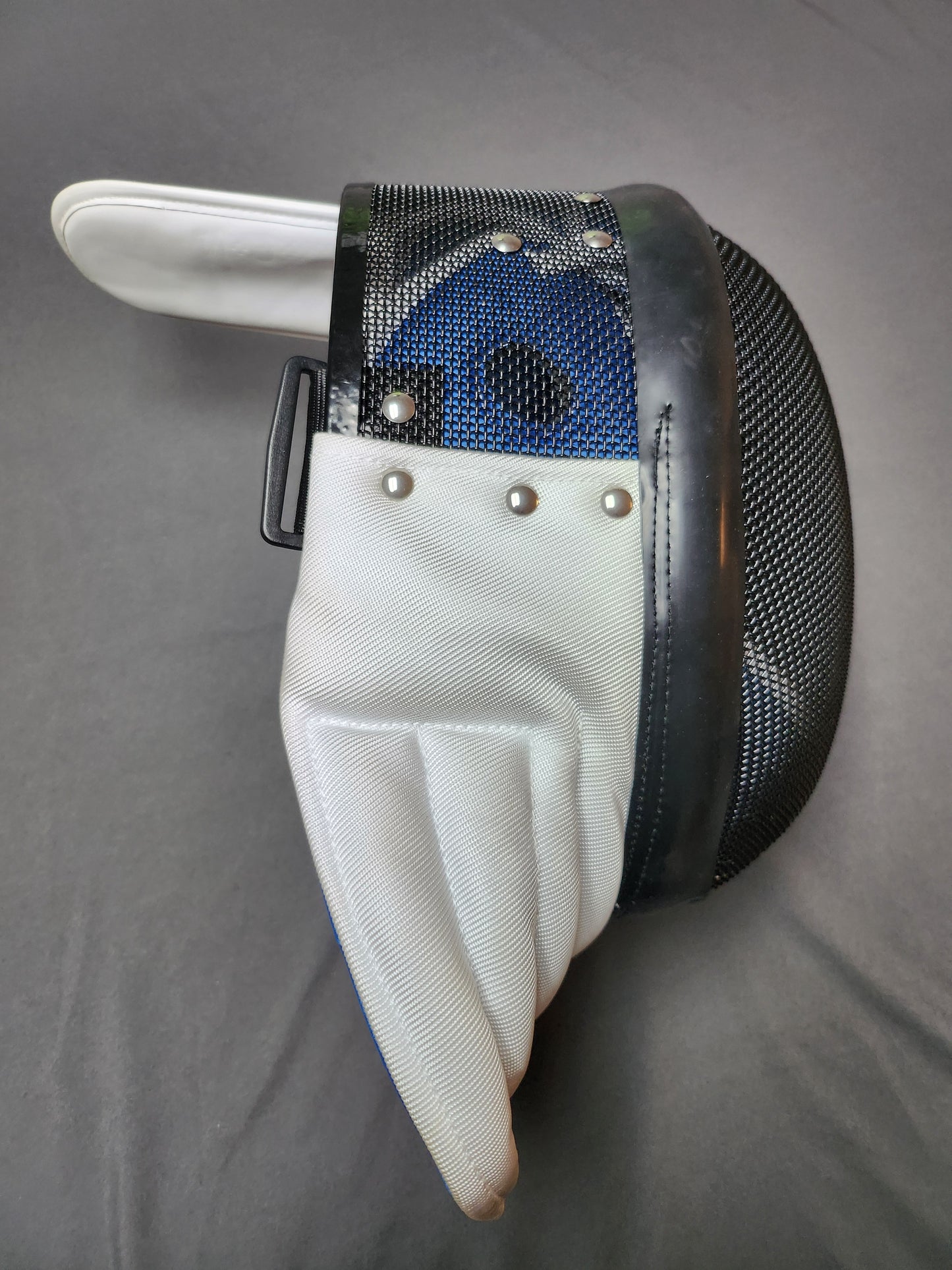 Epee Fencing Mask – Durable, Safe, and Competition-Ready