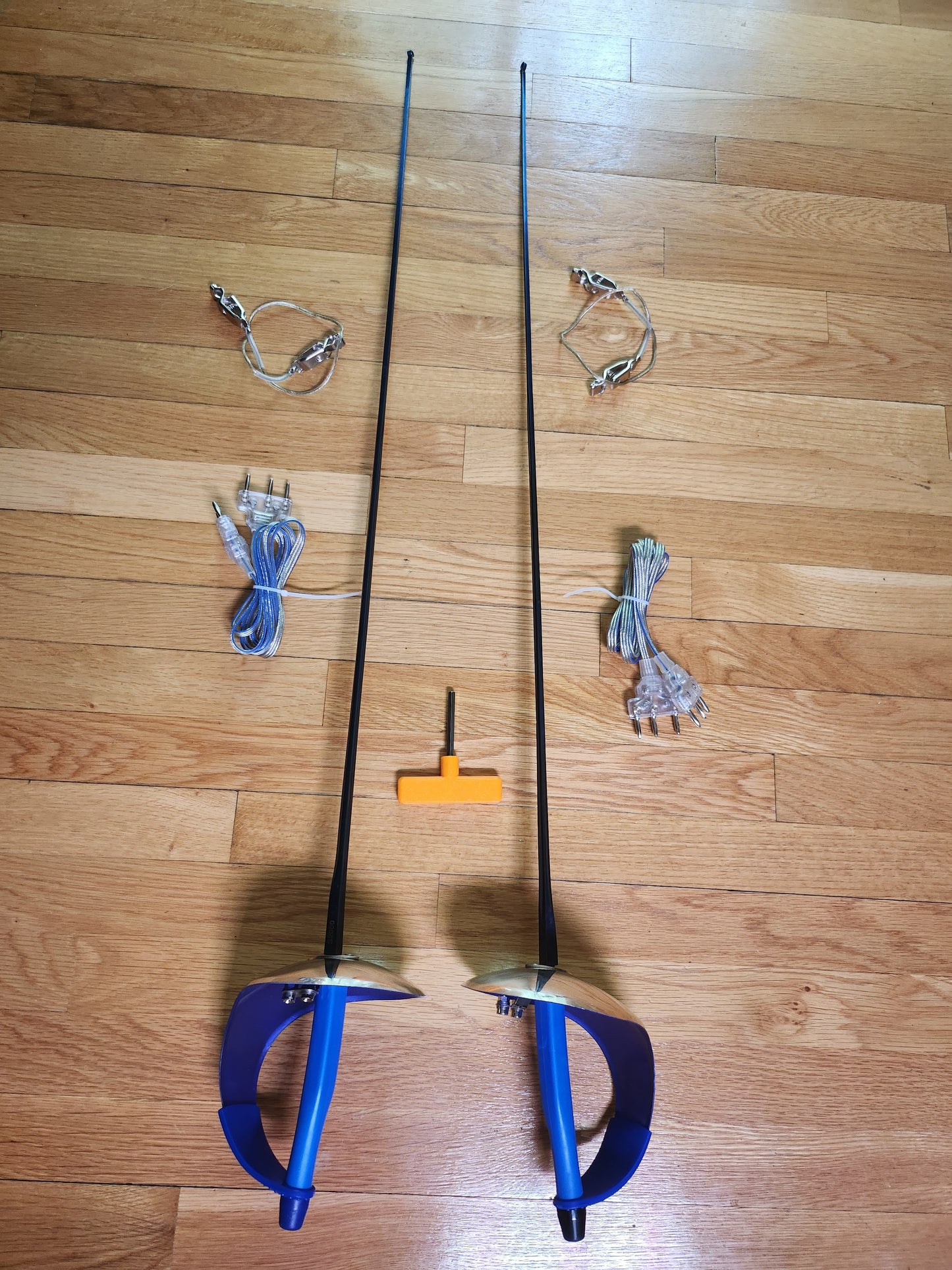 Advance Competitive Electric Sabre Olympic Fencing Bundle 2x Sabre+Body+MaskCord+BladeCover + tool